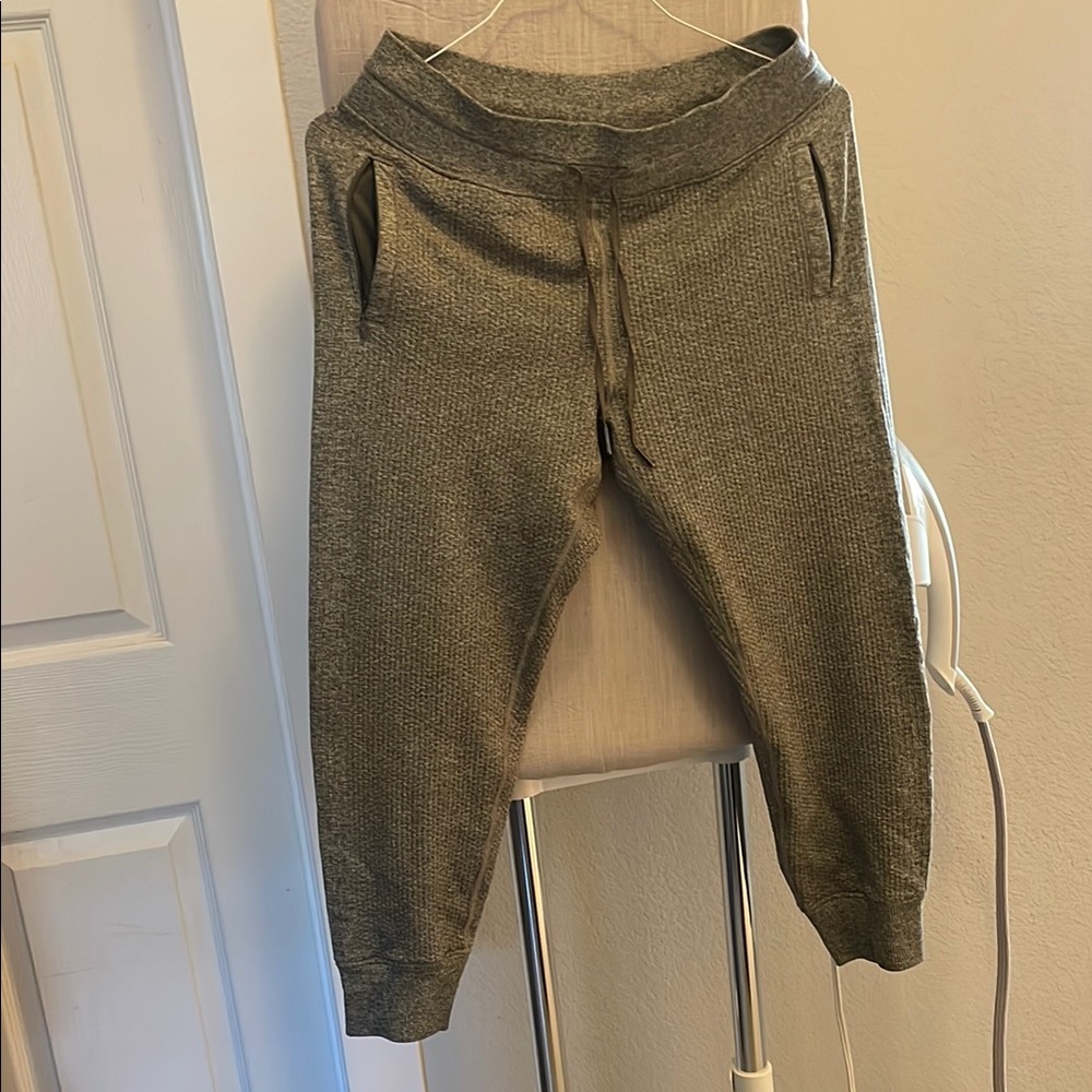 Lululemon joggers